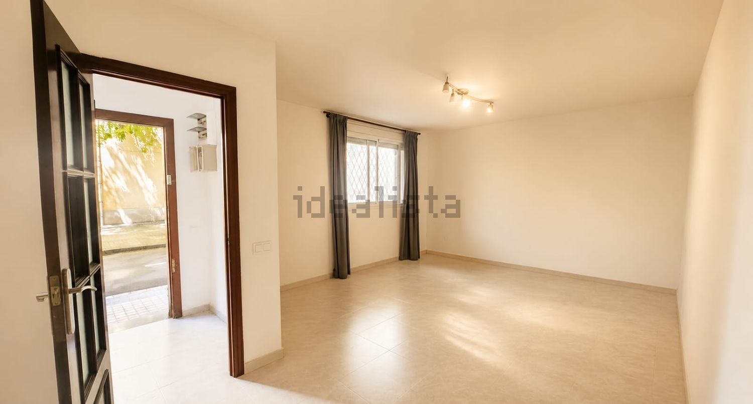 Piso en venta en Calle de l'Atlàntida (1)-2412-3.jpg