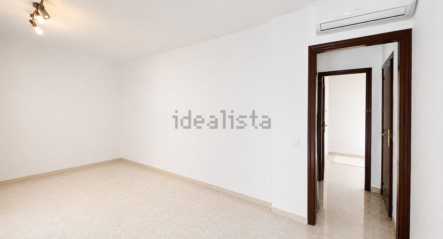 Piso en venta en Calle de l'Atlàntida (6).jpg
