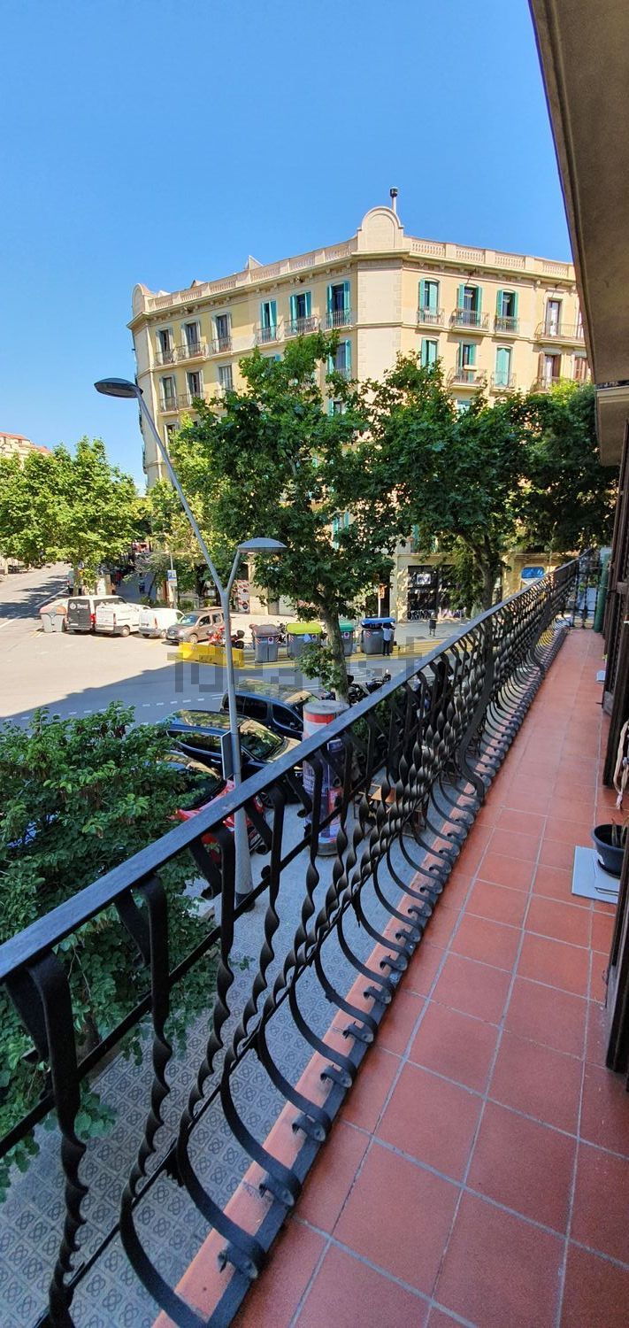 Piso en venta en calle del Comte d'Urgell (2).jpg