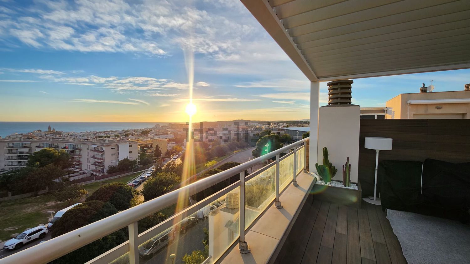 Ático en venta en Calle Pintor Marià Carbonellopis (13).jpg