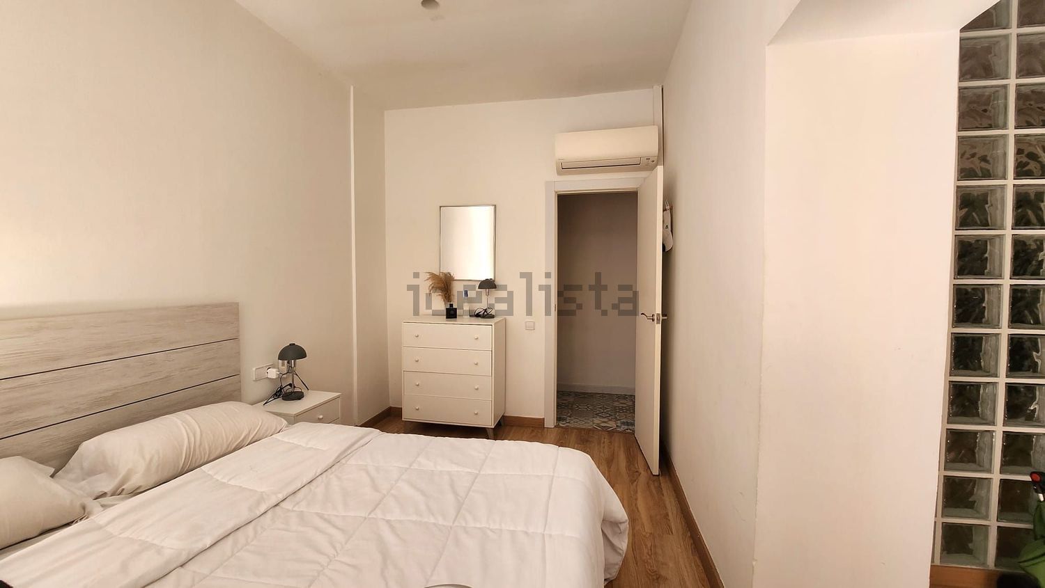 Piso en venta en calle de l'Hospital (8).jpg